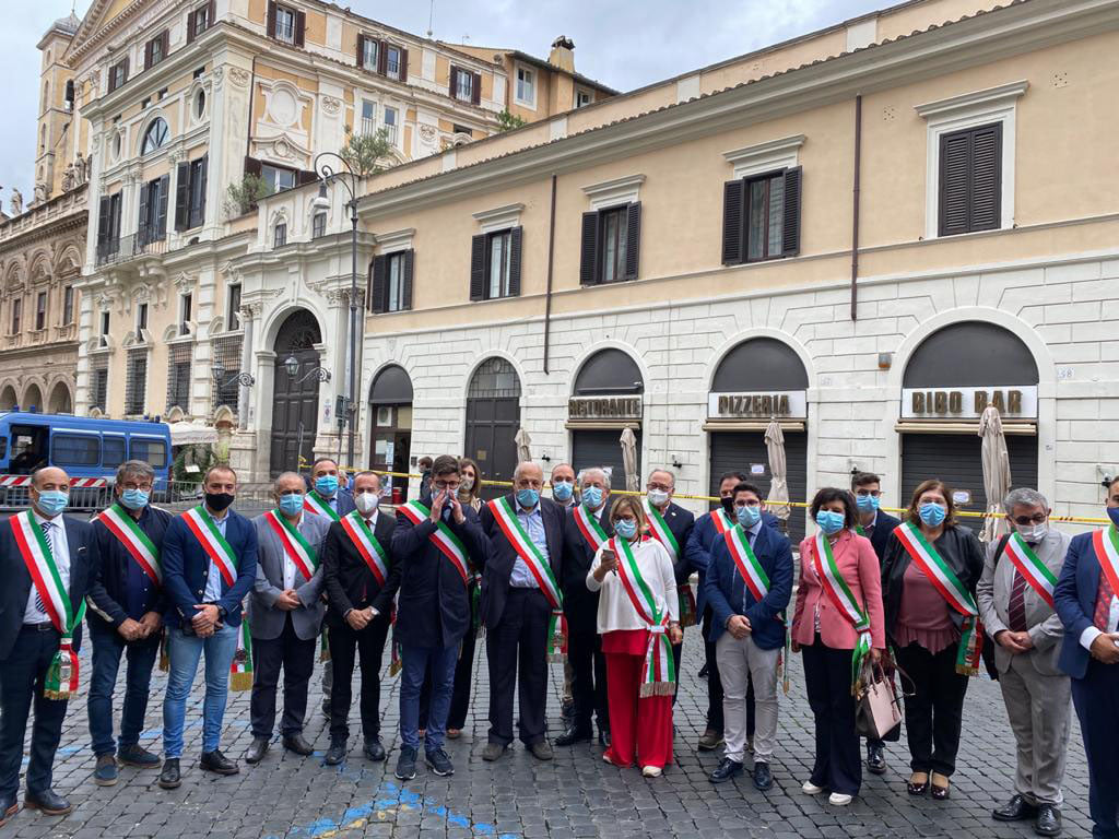 Saracena a Roma per la manifestazione sulla sanità con i sindaci del cosentino